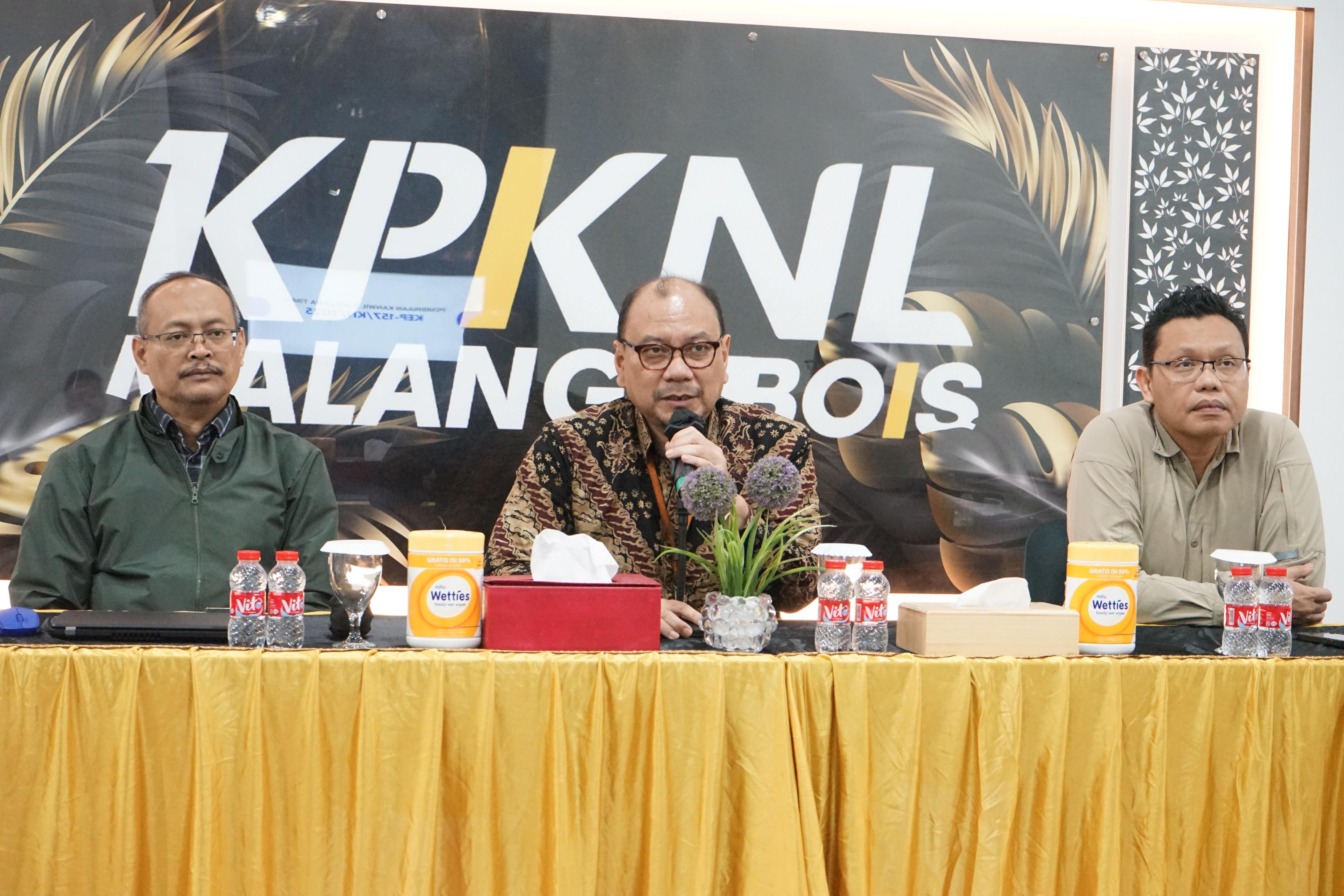 Perkuat Kepatuhan dan Ketertiban Administrasi, Kanwil DJKN Jawa Timur Laksanakan Pembinaan di KPKNL Malang