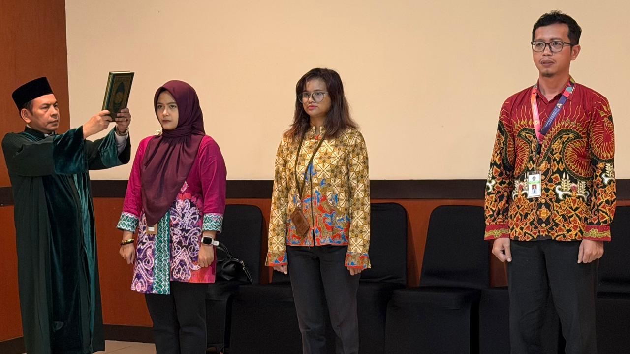 Pelantikan Pemeriksa dan Juru Sita Piutang Negara di Lingkungan KPKNL Surabaya