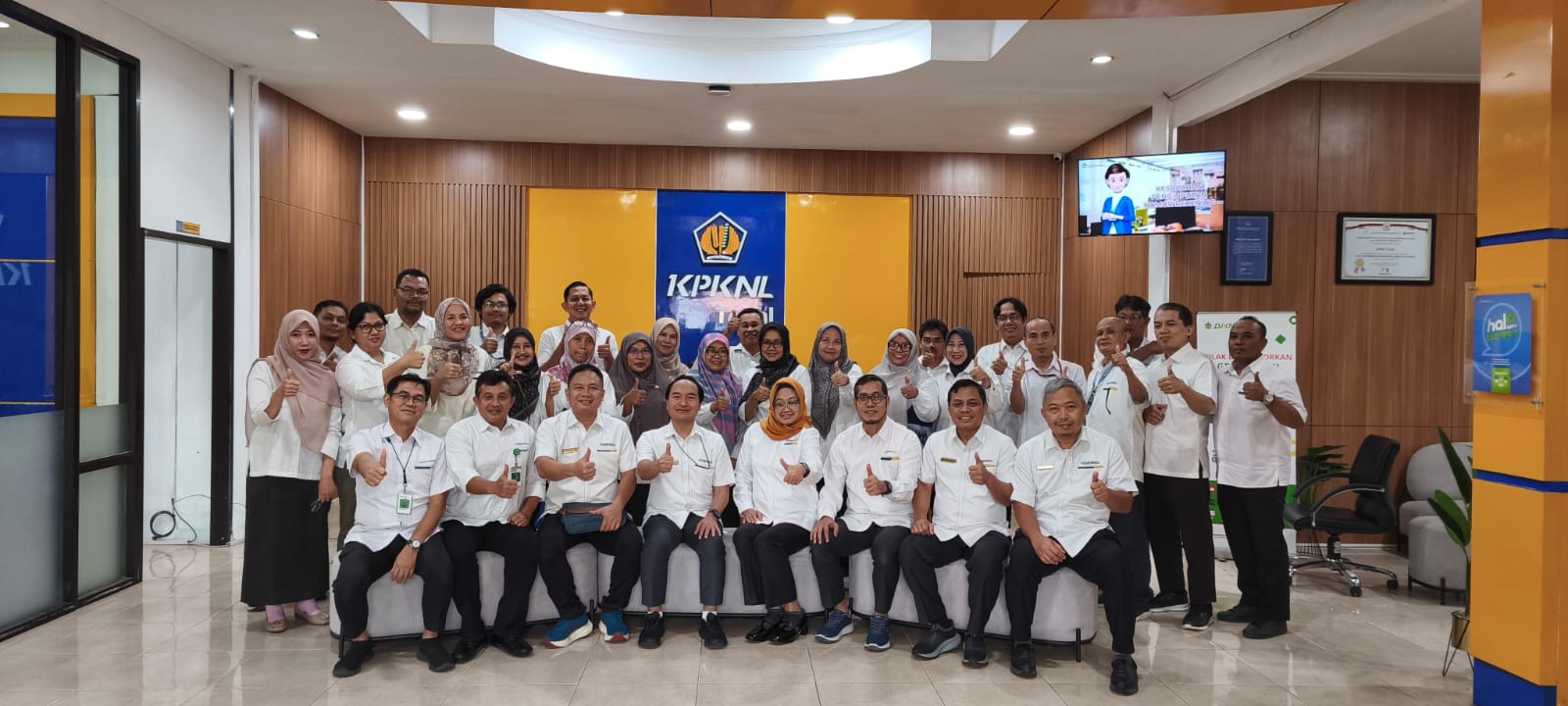 &ldquo;Jangan Hanya Bisa Membangun, Namun Juga Harus Bisa Merawat&rdquo; Pesan Sekretaris DJKN Saat Resmikan Rumah Negara di KPKNL Tegal&quo