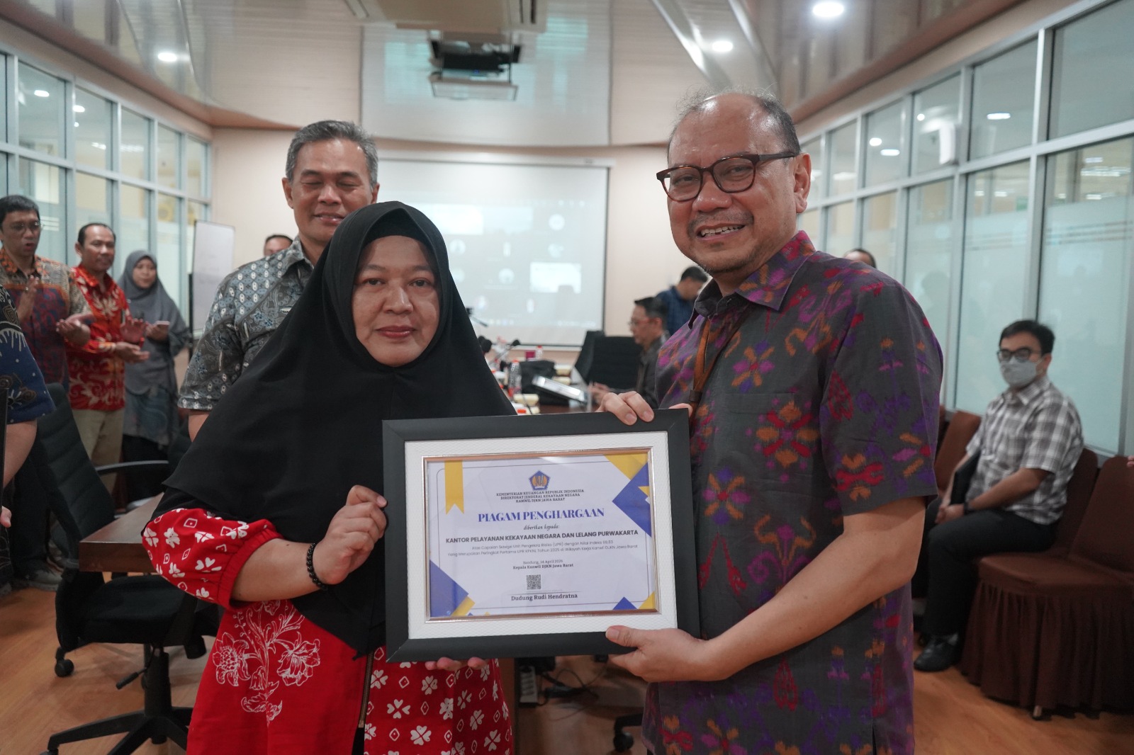 KPKNL PURWAKARTA RAIH JUARA I UNIT PENGELOLA RISIKO SE KANWIL DJKN JAWA BARAT 2025
