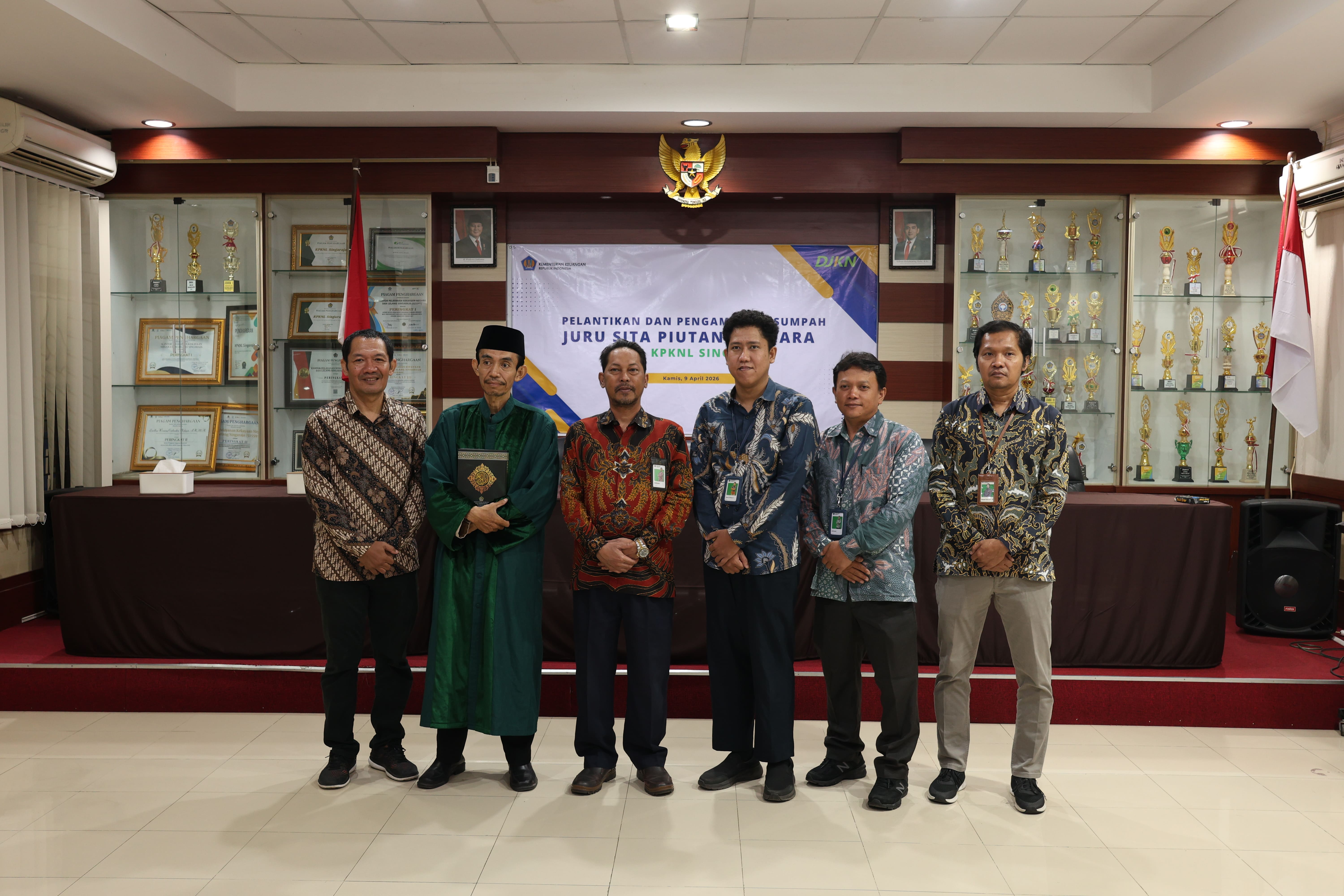 KPKNL Singaraja Lantik Juru Sita Piutang Negara, Perkuat Pengurusan Piutang Negara