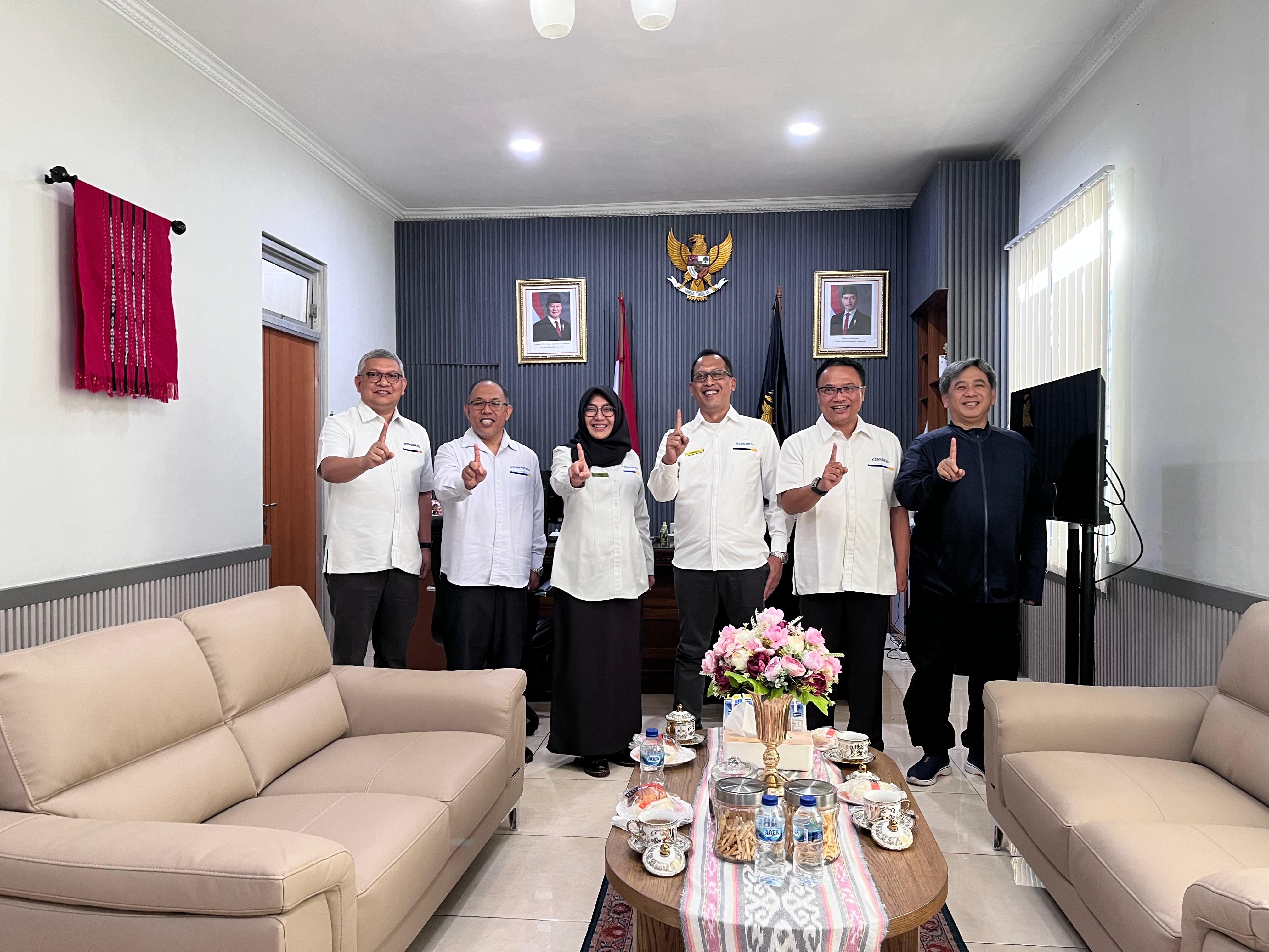 Perkuat Sinergi Kemenkeu Satu Maluku, Kanwil Papabaruku bersama KPKNL Ambon Jalin Koordinasi dengan Kanwil DJBC Maluku