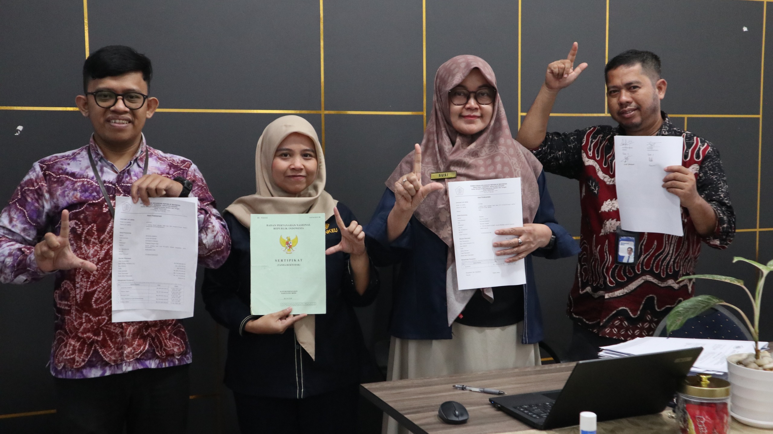 WUJUD TRANSPARANSI LELANG, KPKNL BANJARMASIN BERHASIL LELANG ASET BERSAMA BRI MARTAPURA