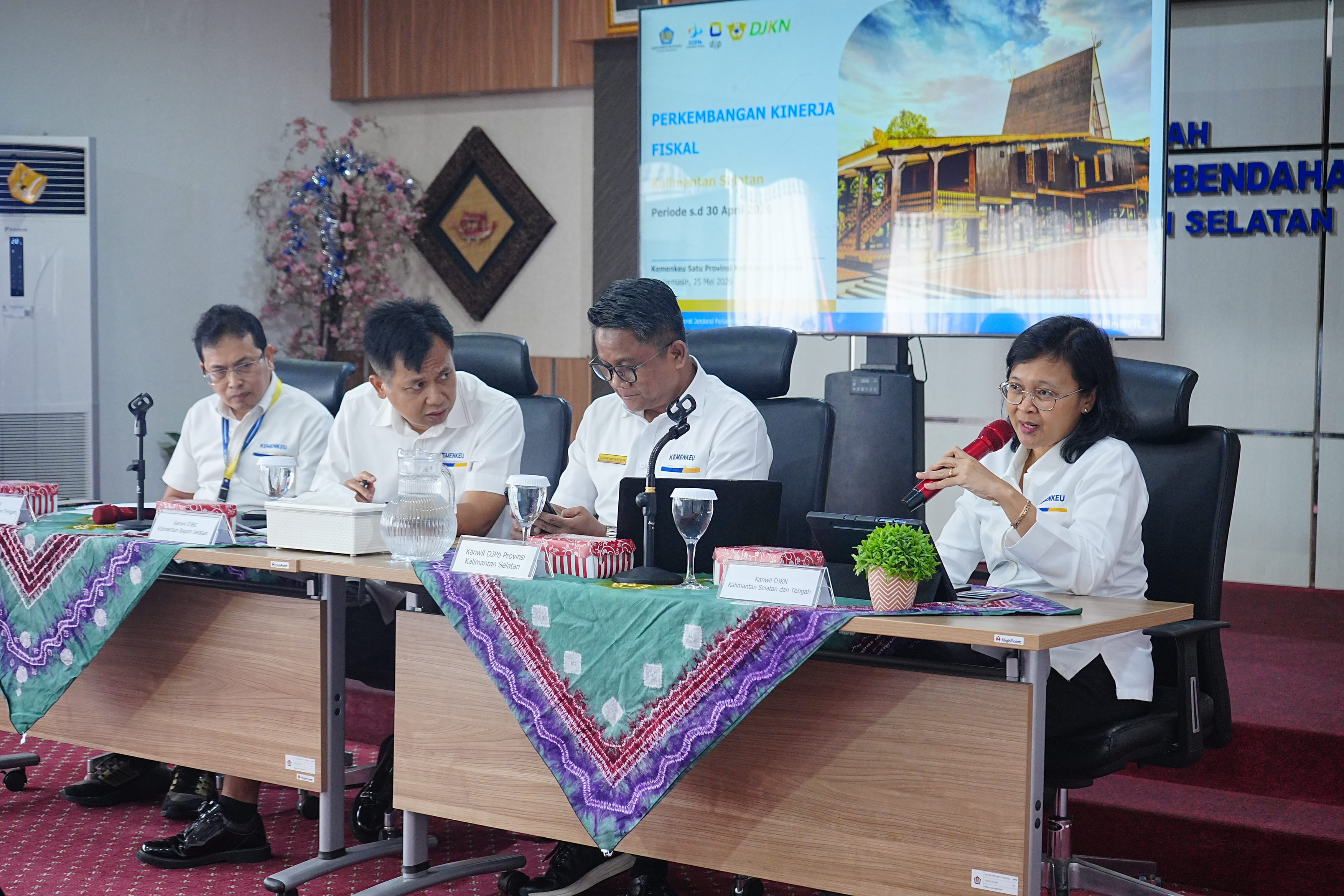 Media Brief : Perkembangan Perekonomian dan Kinerja Fiskal di Provinsi Kalimantan Selatan s.d. 30 April 2026