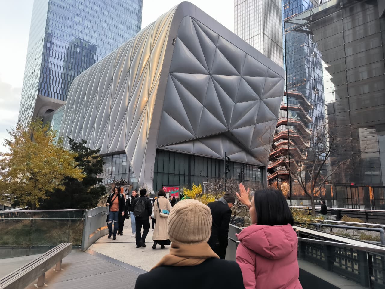 Adaptive Reuse Berbasis Komunitas Lokal Untuk Bangunan Tua  Ala The High Line New York