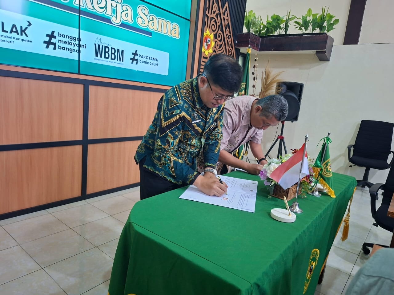 Kokohkan Sinergi antar Lembaga KPKNL Madiun Tandatangani MoU Pelayanan Lelang  dengan Pengadilan Agama Kota Madiun