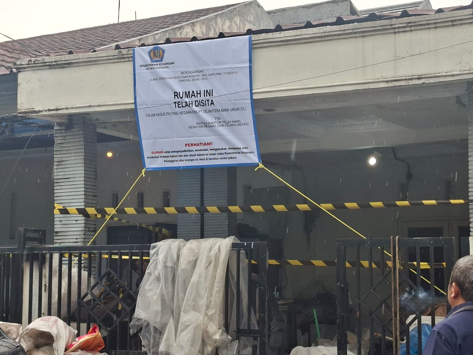 Pelaksanaan Pemasangan Banner Pada Aset Sitaan Sebagai Tindak Lanjut Upaya Penyelesaian Pengurusan Piutang Negara