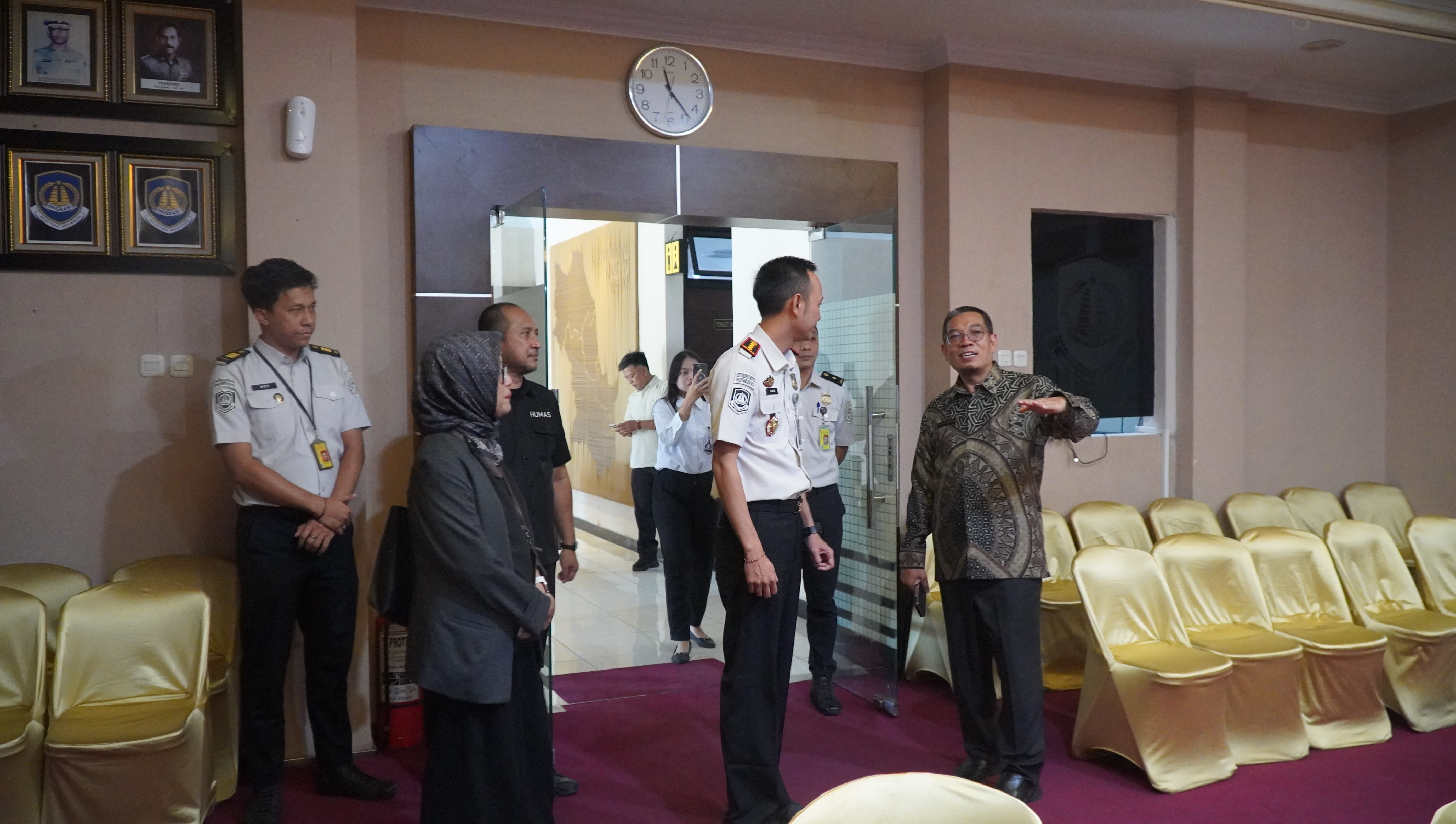 Kantor Imigrasi Kelas I TPI Cirebon Mendukung Penuh KPKNL Cirebon Dalam Meraih Predikat WBBM Tahun 2026