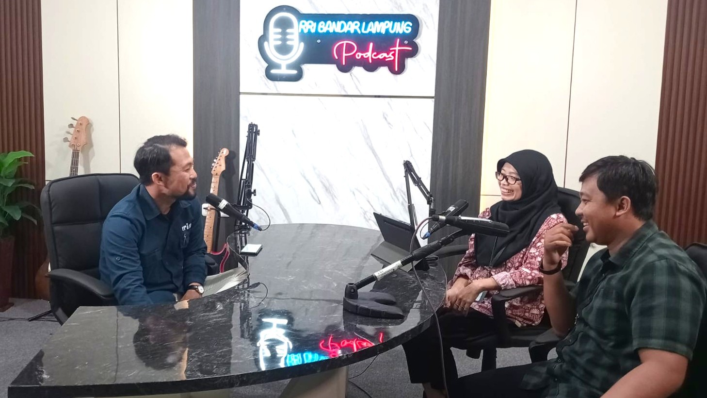HUT ke-118 Lelang Indonesia: KPKNL Bandar Lampung dan RRI Bandar Lampung Gelar Podcast "Lelang Mudah, Aman, dan Transparan"