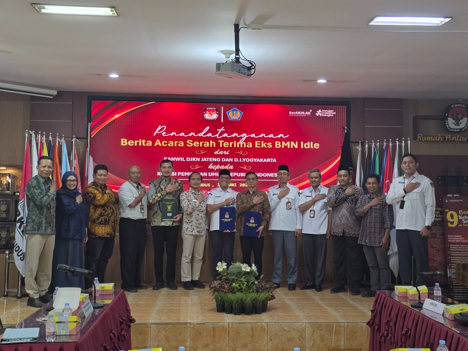 Produktifkan Aset Negara, KPKNL Semarang Serahkan BMN Eks Idle ke Komisi Pemilihan Umum 