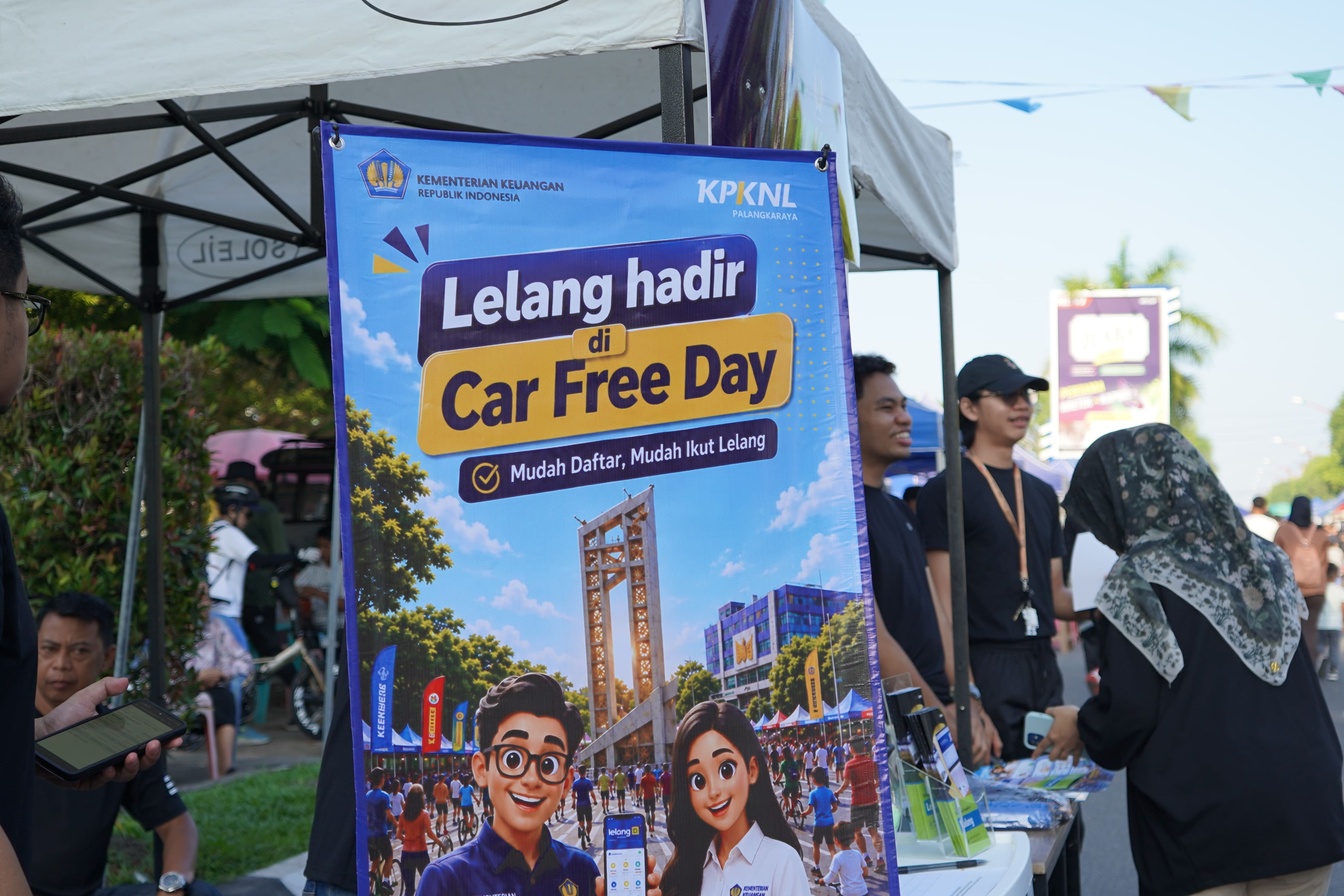 Lelang Turun ke Jalan! Booth KPKNL Palangkaraya Ramai Dikunjungi Warga di CFD
