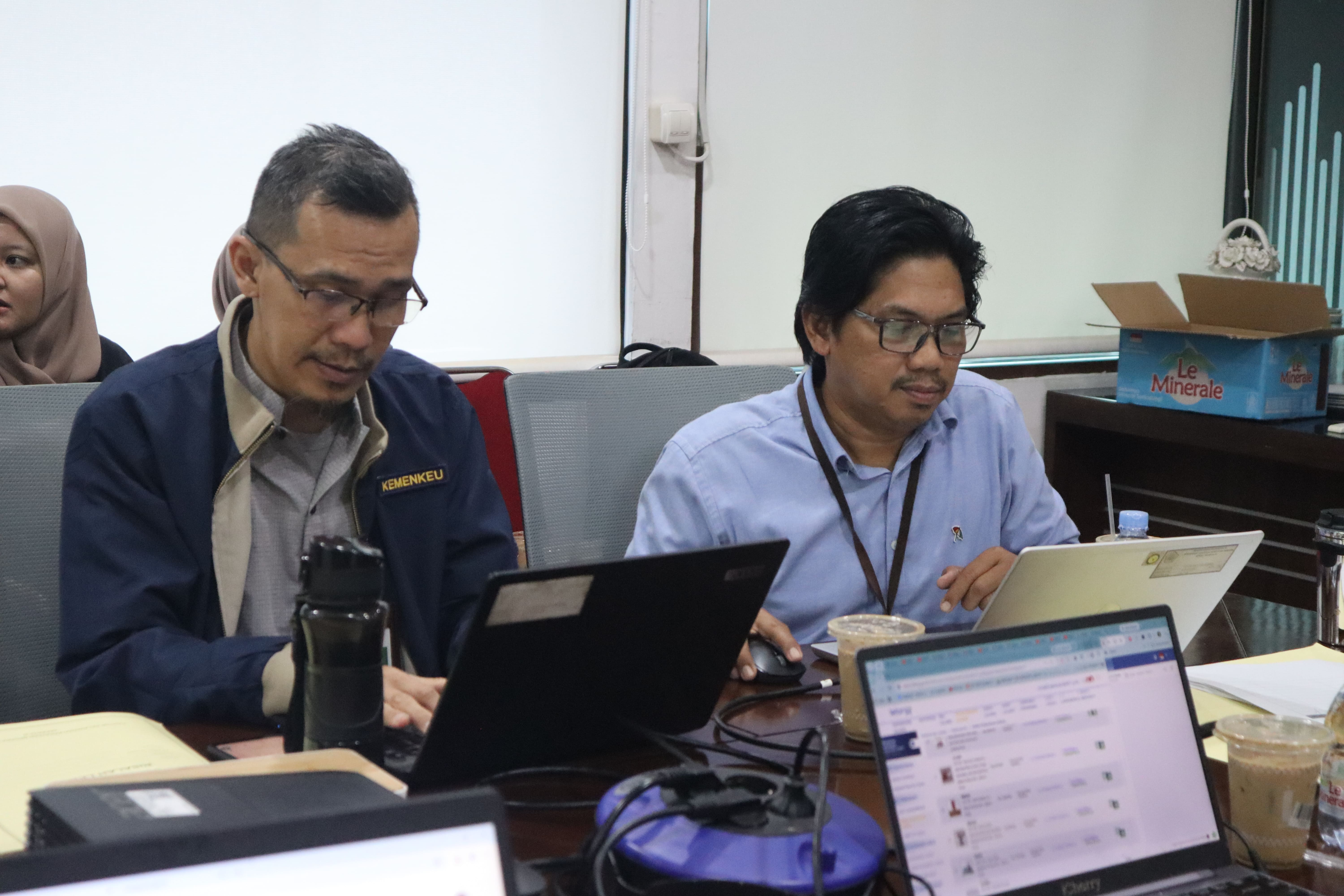Antusiasme Masyarakat Tinggi, KPKNL Jakarta III Raih Rp128 Juta dari Lelang Barang Gratifikasi