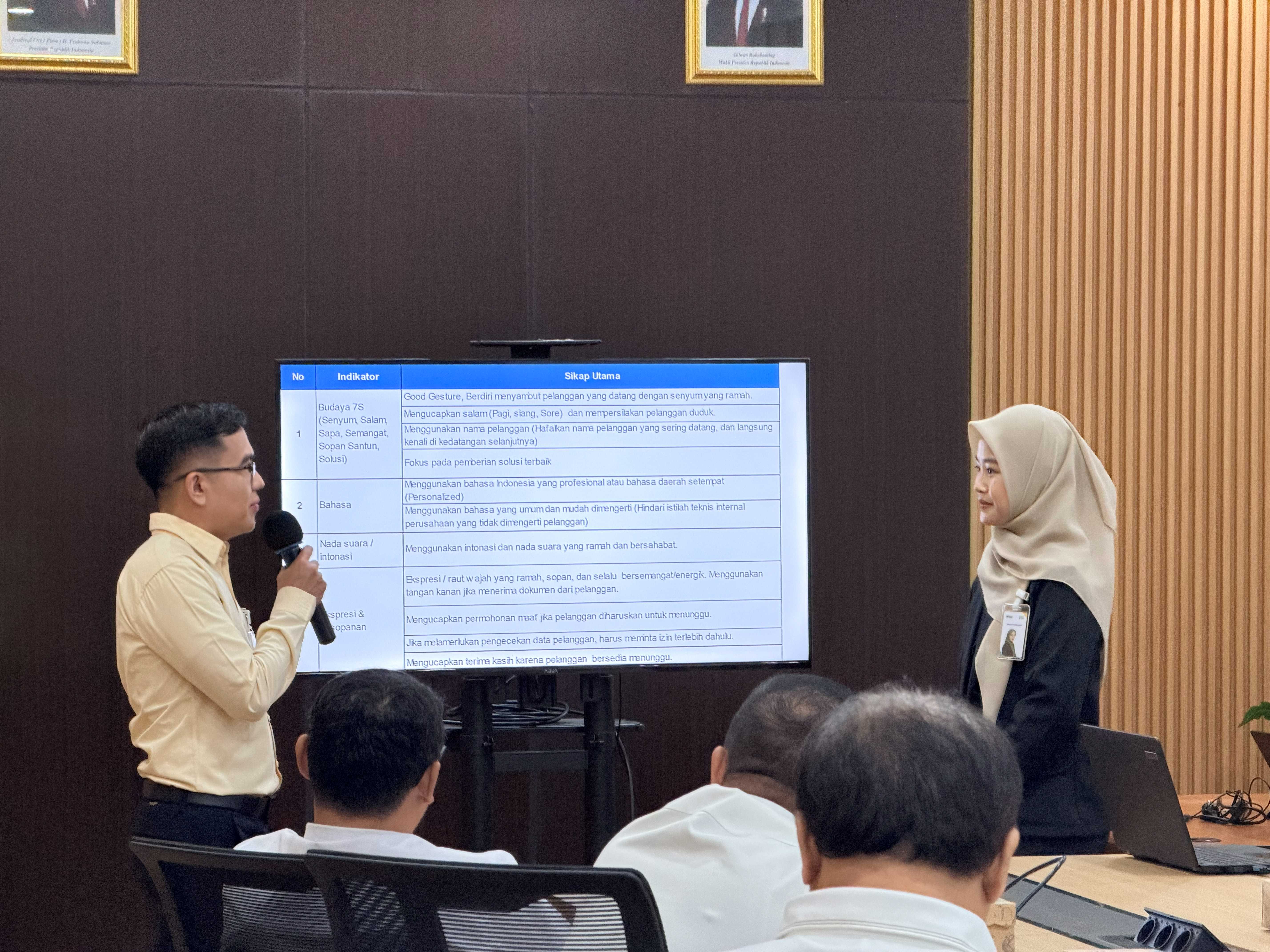 KPKNL Sorong dan Bank Syariah Indonesia Kantor Cabang Sorong Kerja Sama Pelatihan Service Excellence