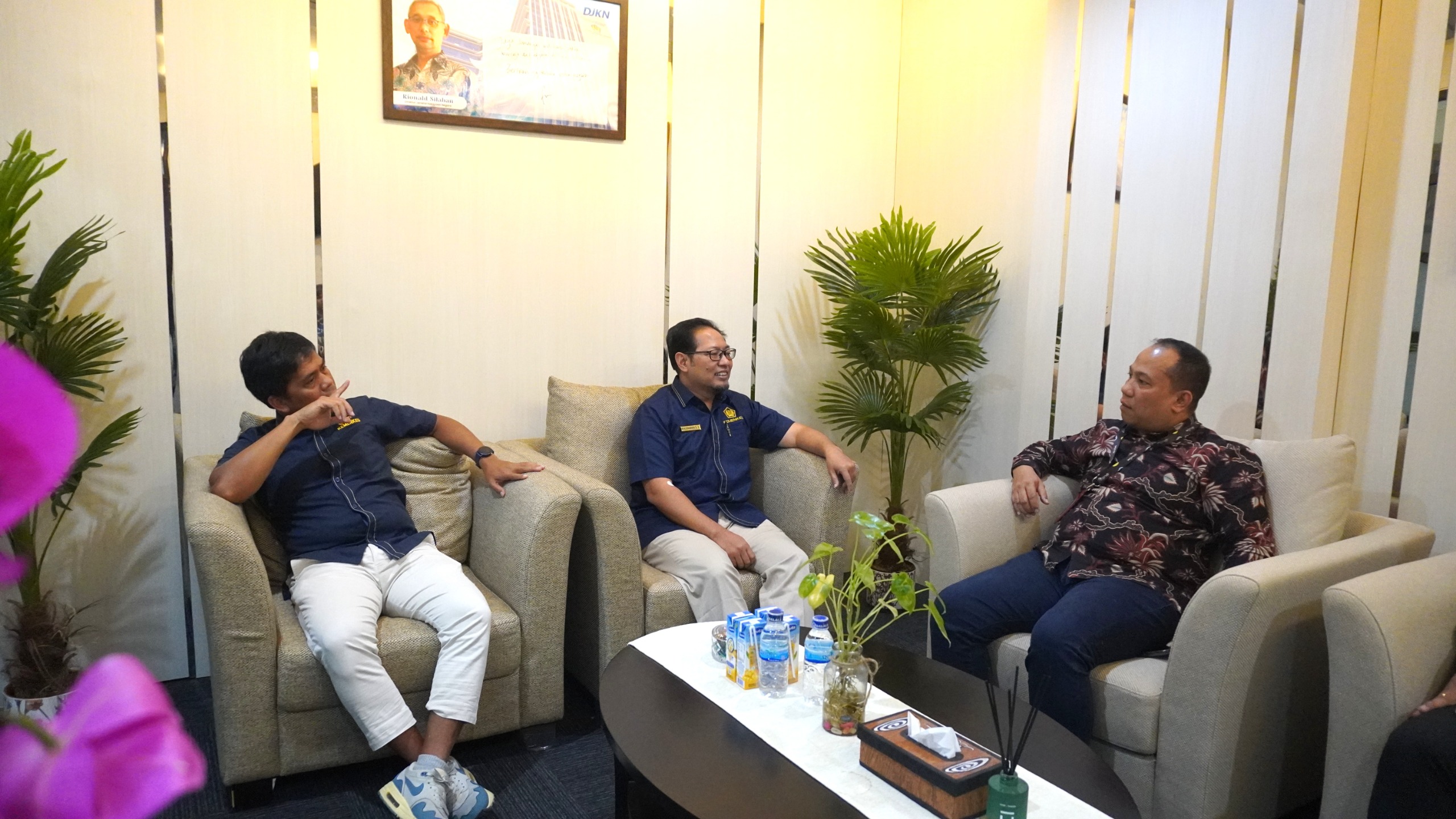 Sinergi dan Silaturahmi: PT BNI (Persero) Tbk Kantor Wilayah 16 Tanah Papua Sambangi KPKNL Jayapura Guna Bahas Rencana Lelang Serentak