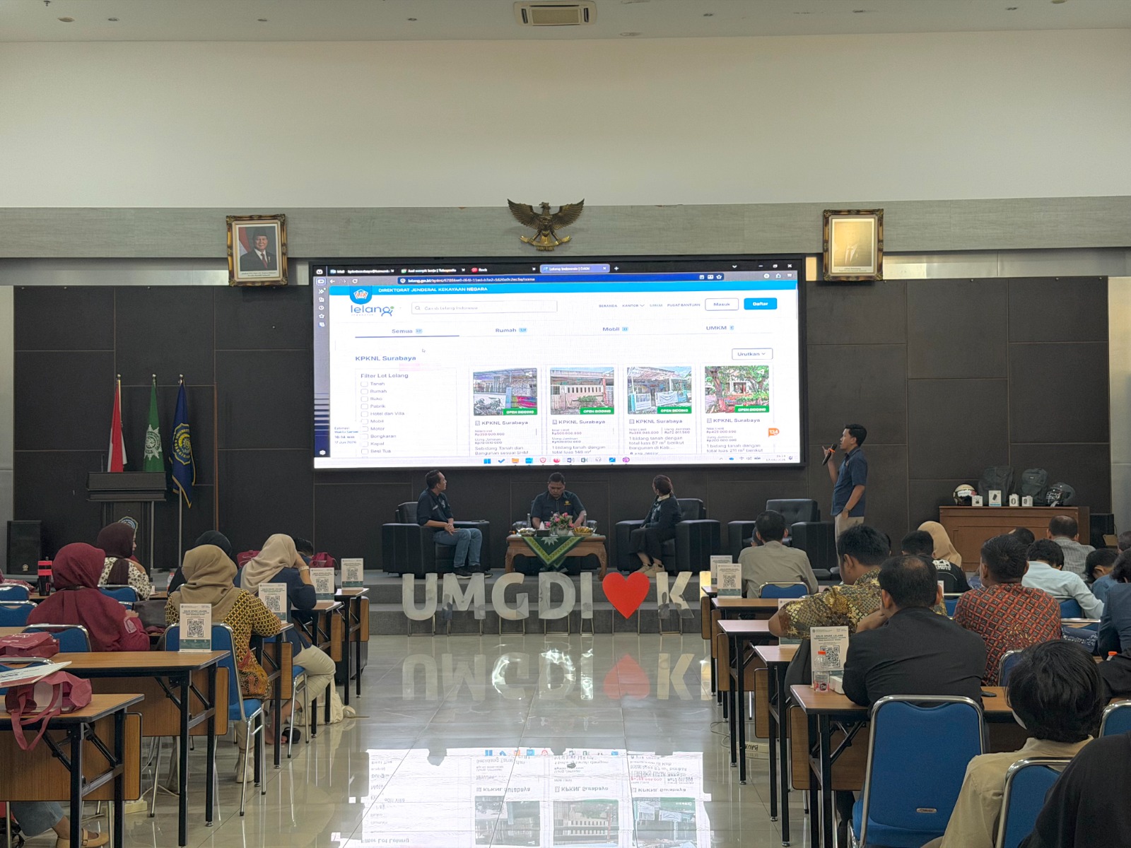 Kanwil DJKN Jawa Timur Goes to Campus: Edukasi Lelang Modern di Universitas Muhammadiyah Gresik