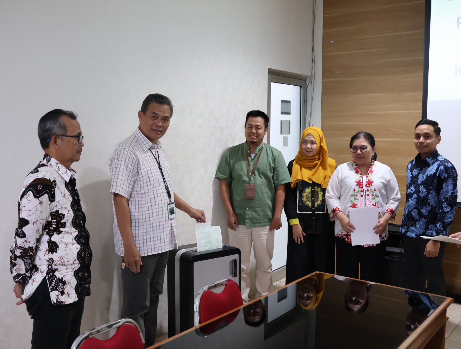 KPKNL Bekasi Laksanakan Pemusnahan Kertas Sekuriti