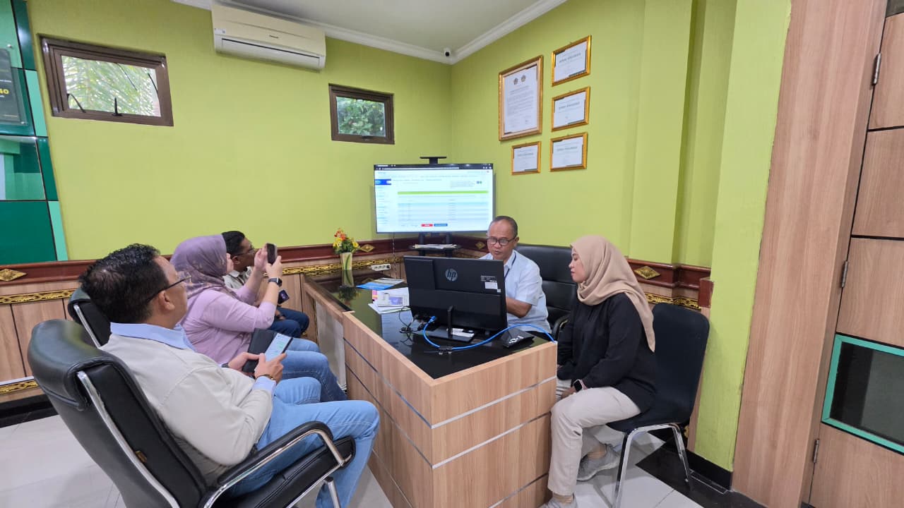 Lebih dari 190 Peserta Ramaikan Lelang Sukarela Barang Scrap PT PLN (Persero) di KPKNL Singaraja