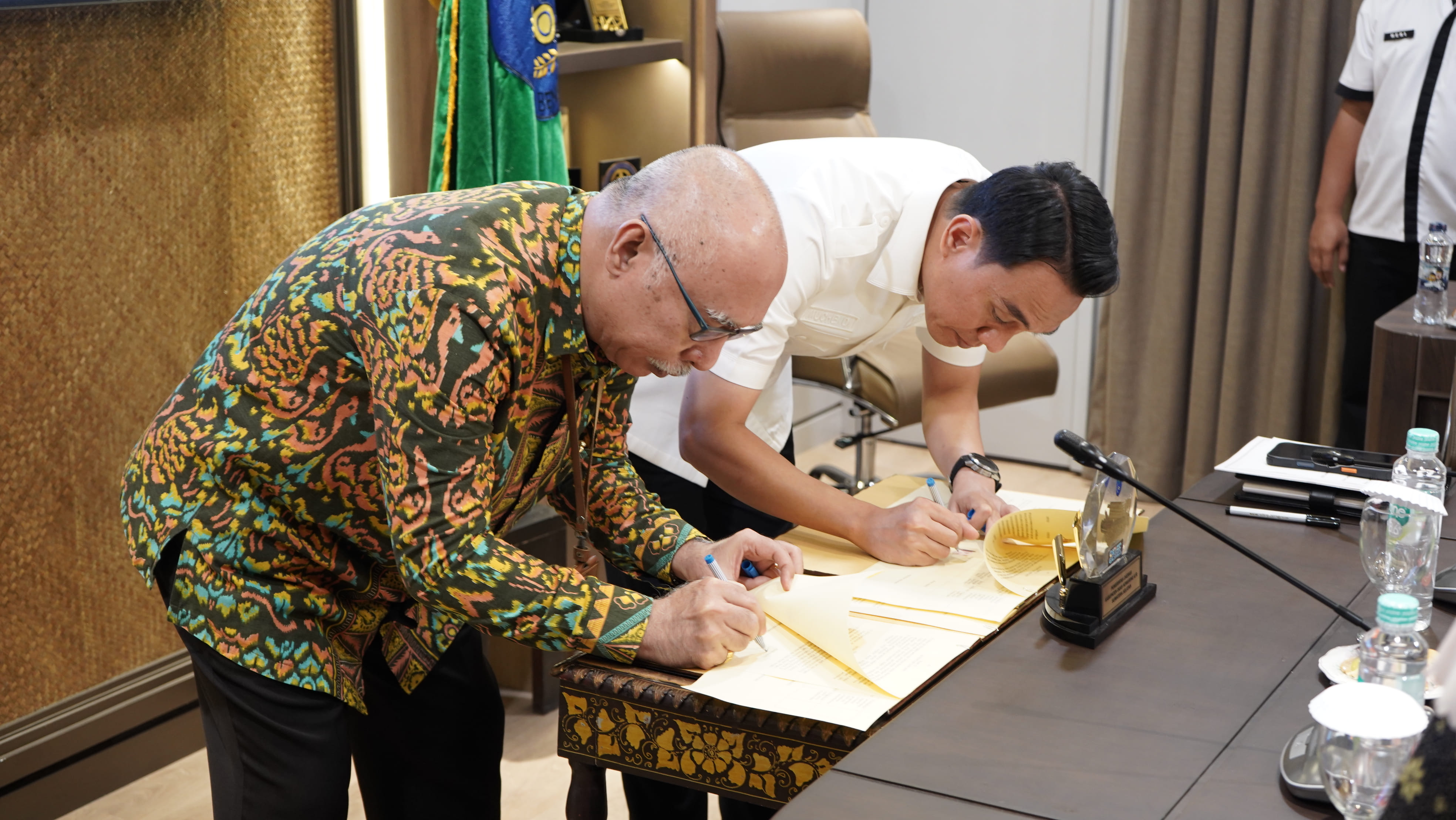 Kanwil DJKN SJB Perkuat Sinergi dengan Pemerintah Kabupaten OKI melalui Penandatanganan Nota Kesepakatan dan Audiensi