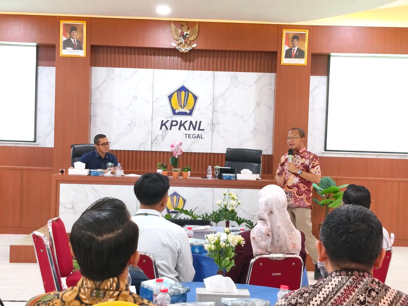 Dalam rangka meningkatkan pelayanan, KPKNL Tegal mengadakan Forum Konsultasi Publik (FKP) Rancangan Standar Pelayanan KPKNL Tegal Tahun 2026