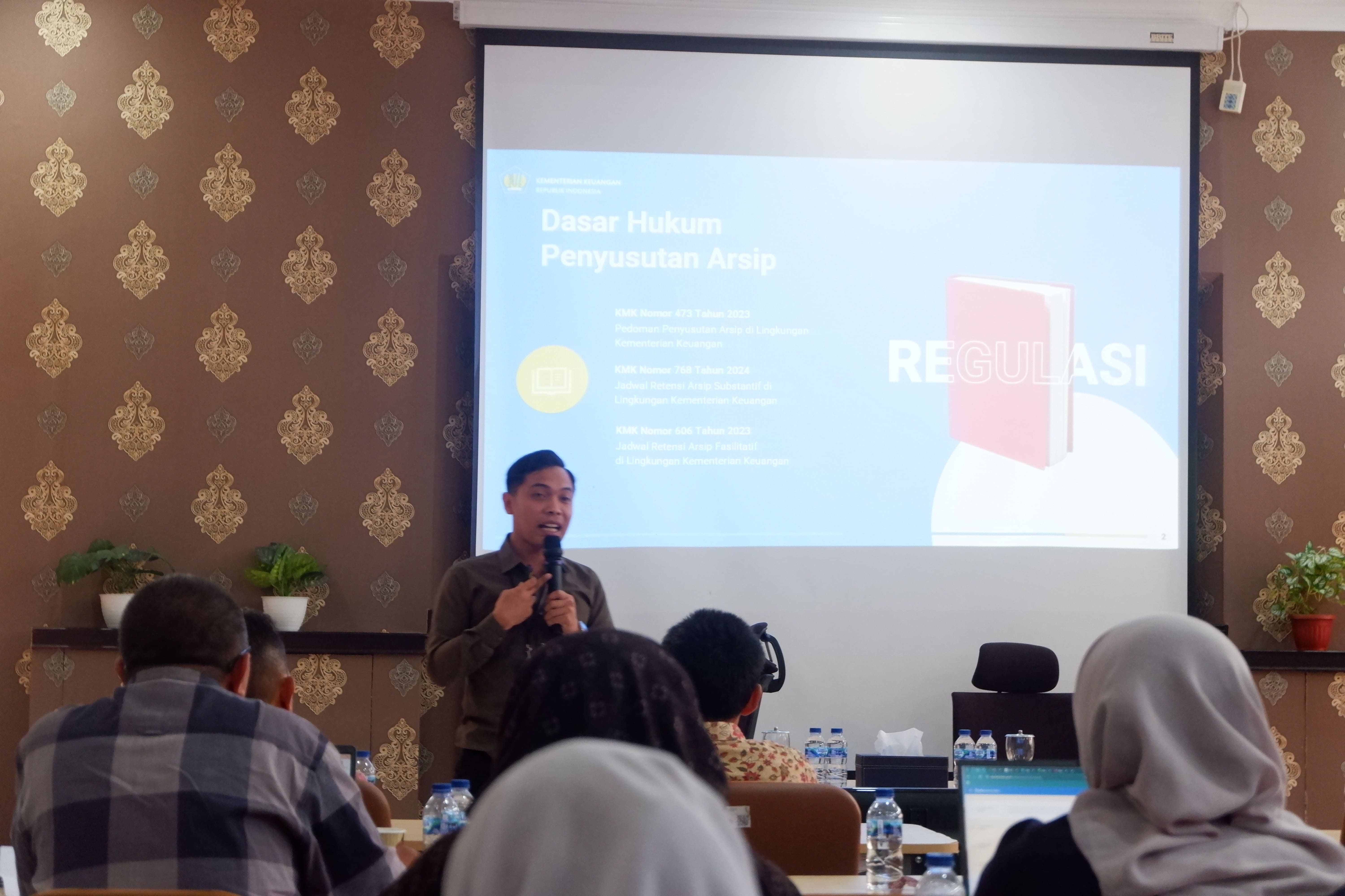 Lestarikan Nilai Guna dan Tata Kelola Arsip dengan Bimbingan Teknis