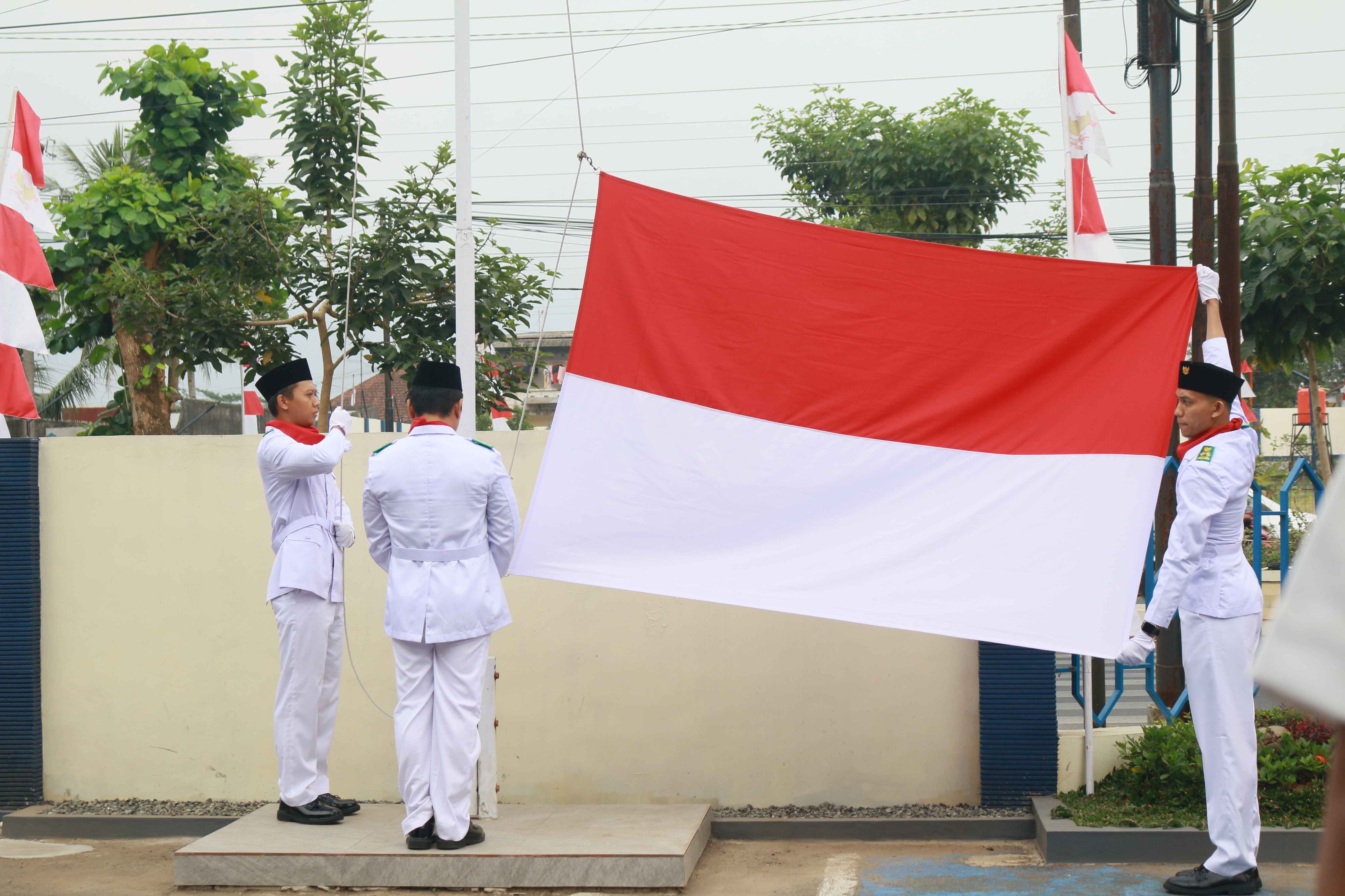 Upacara Peringatan Hari Ulang Tahun ke-81 Kemerdekaan Republik Indonesia Kemenkeu Satu Banyumas Raya