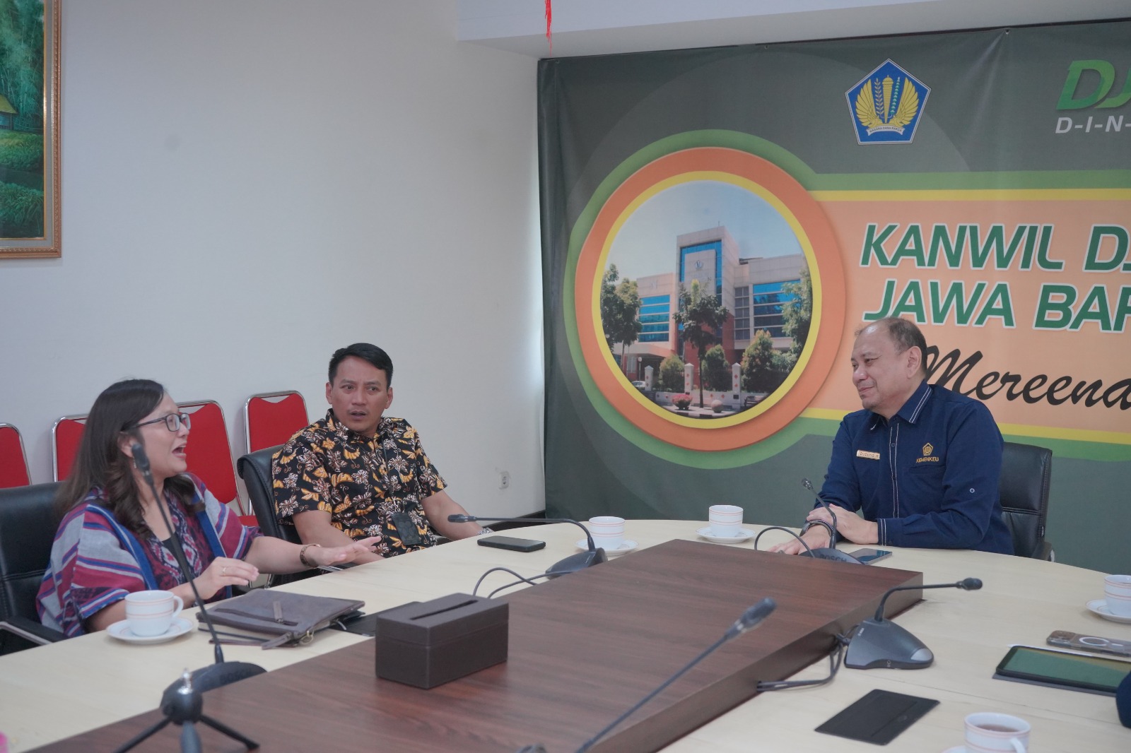 Bangun Sinergi Strategis, Kanwil DJKN Jawa Barat Terima Kunjungan Bank Mandiri Jawa Barat