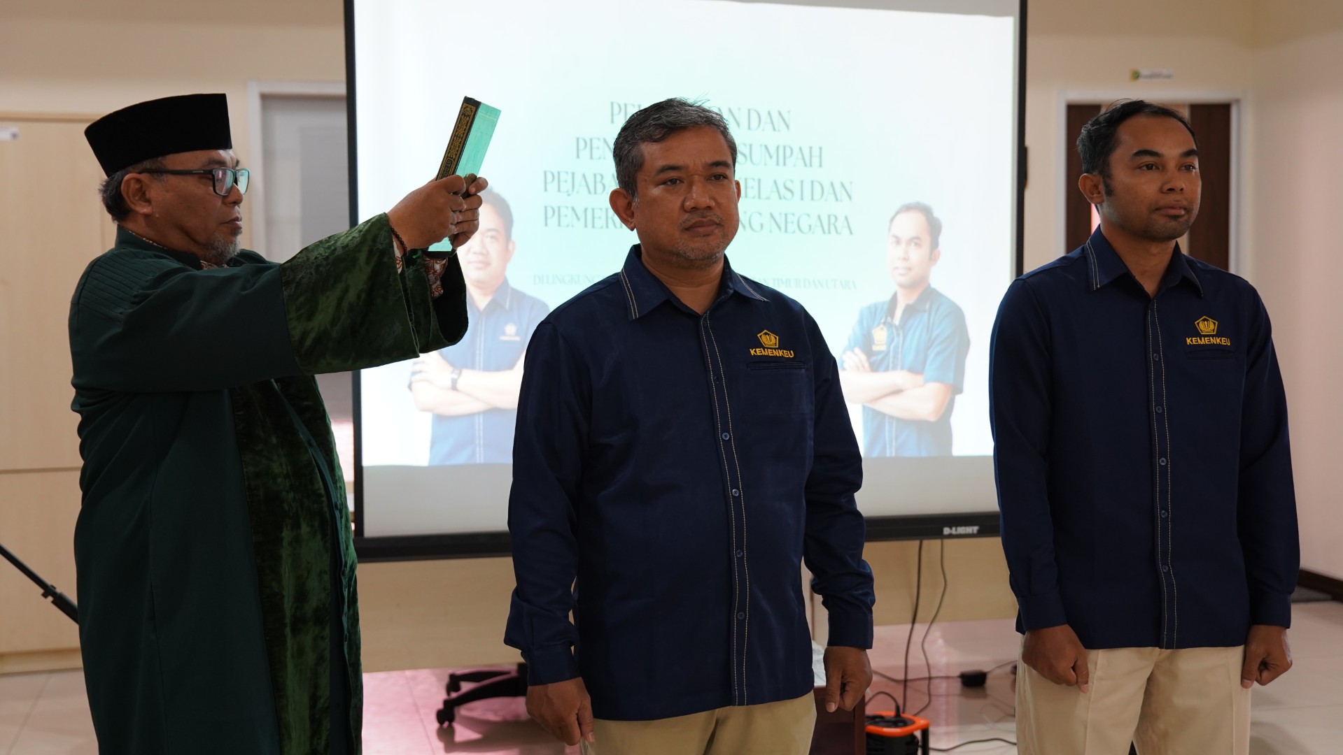 Pelantikan Pejabat Lelang KPKNL Bontang oleh Kepala Kanwil DJKN Kalimantan Timur dan Utara
