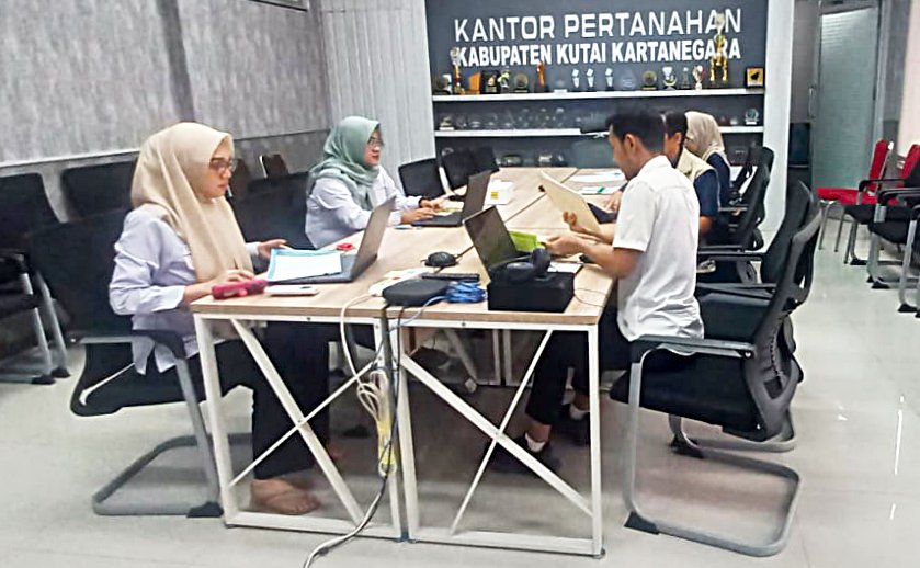 Telusuri Barang Jaminan Piutang Negara, KPKNL Balikpapan Bersinergi dengan Kantah Kukar