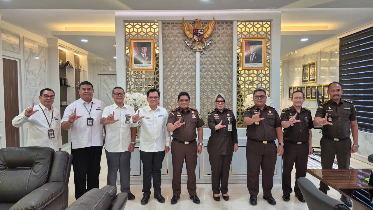 PERKUAT SINERGI, KPKNL BANJARMASIN KUNJUNGI KEJAKSAAN TINGGI KALIMANTAN SELATAN