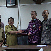 KPKNL Pontianak Terima Penyerahan Pengurusan Piutang Daerah Kab. Landak