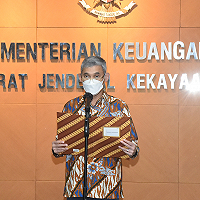 Lantik Ketua PUPNC dan Pelelang, Dirjen KN : Berikanlah Pelayanan Terbaik dengan Sense of Responsibility