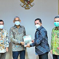 Laba PT SEG Tumbuh 10 Kali Lipat