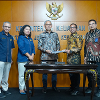 PT RNI Mendapat Tambahan PMN Rp2,6 Triliun